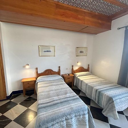 El Ancla Hotel Alcala del Rio Eksteriør billede