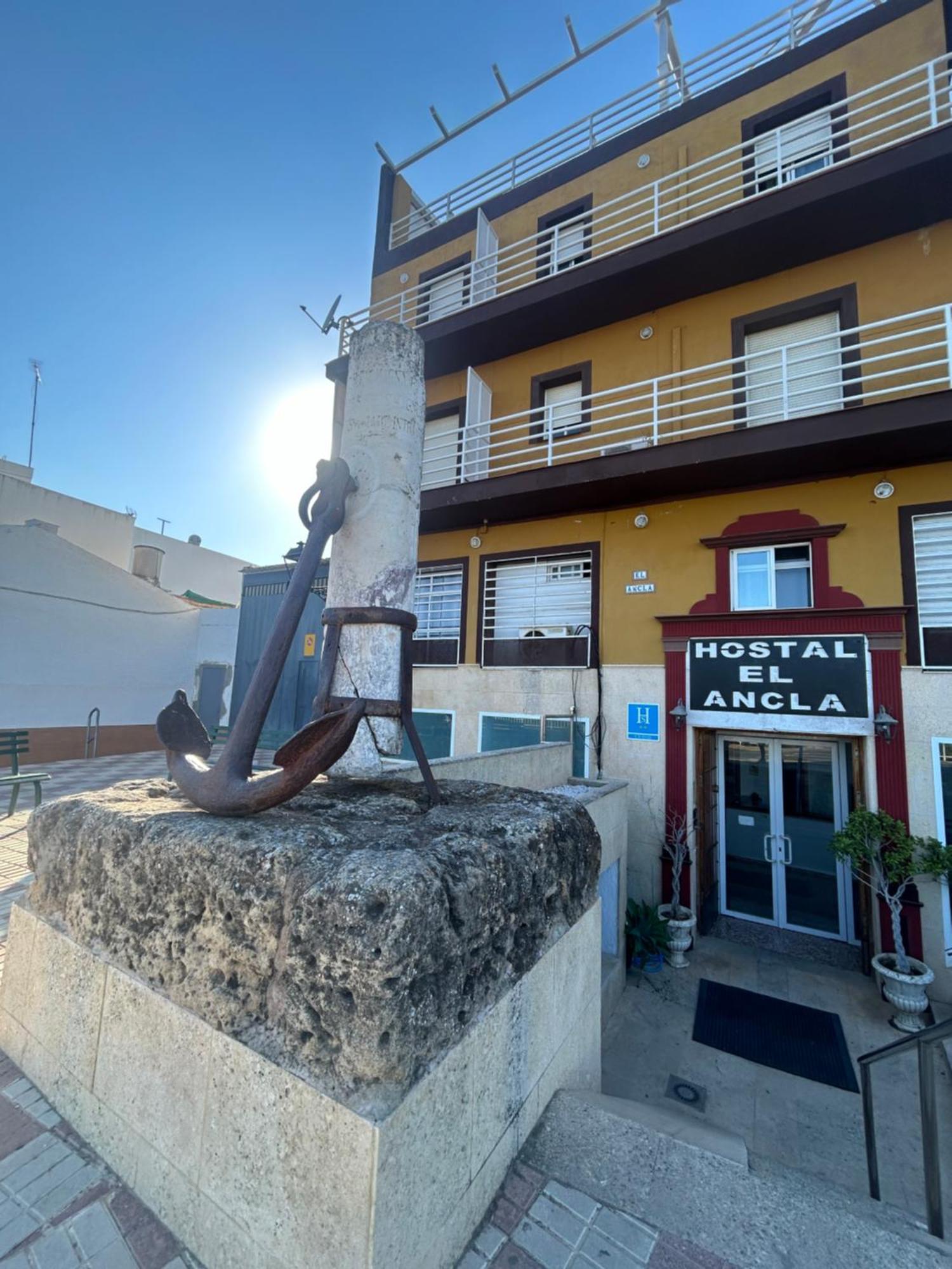 El Ancla Hotel Alcala del Rio Eksteriør billede