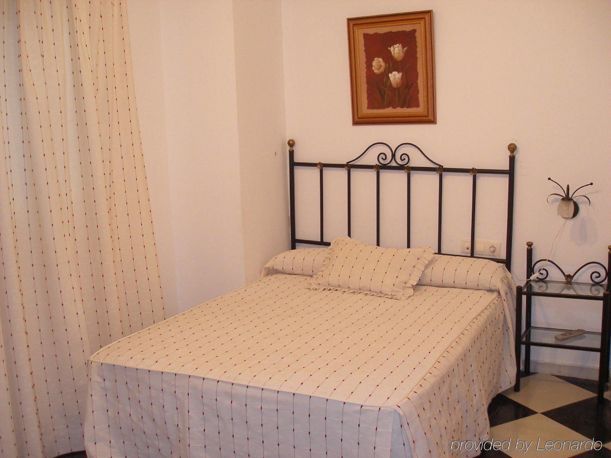 El Ancla Hotel Alcala del Rio Eksteriør billede