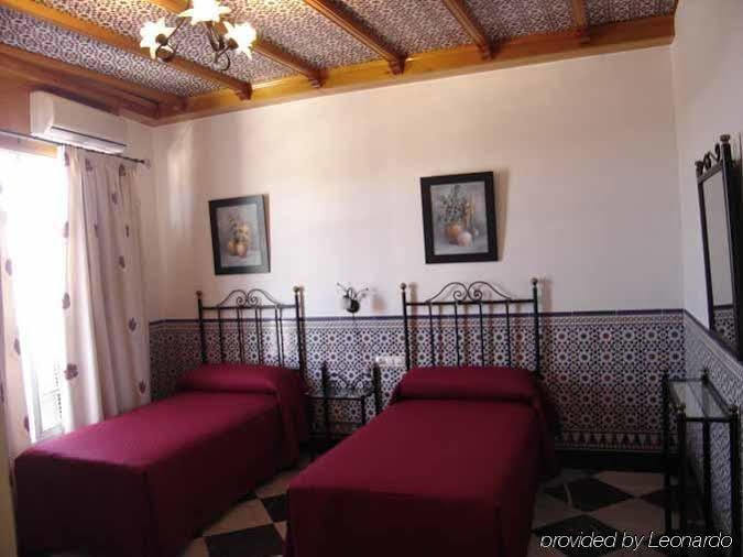 El Ancla Hotel Alcala del Rio Eksteriør billede
